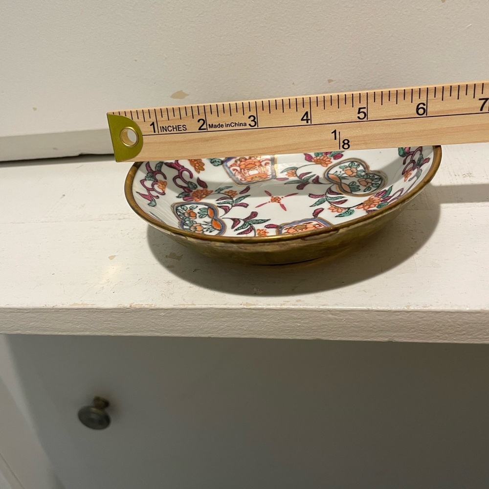 🇨🇳Vintage Chinese Hand Painted Porcelain Brass Encased Bowl - Picture 7 of 9